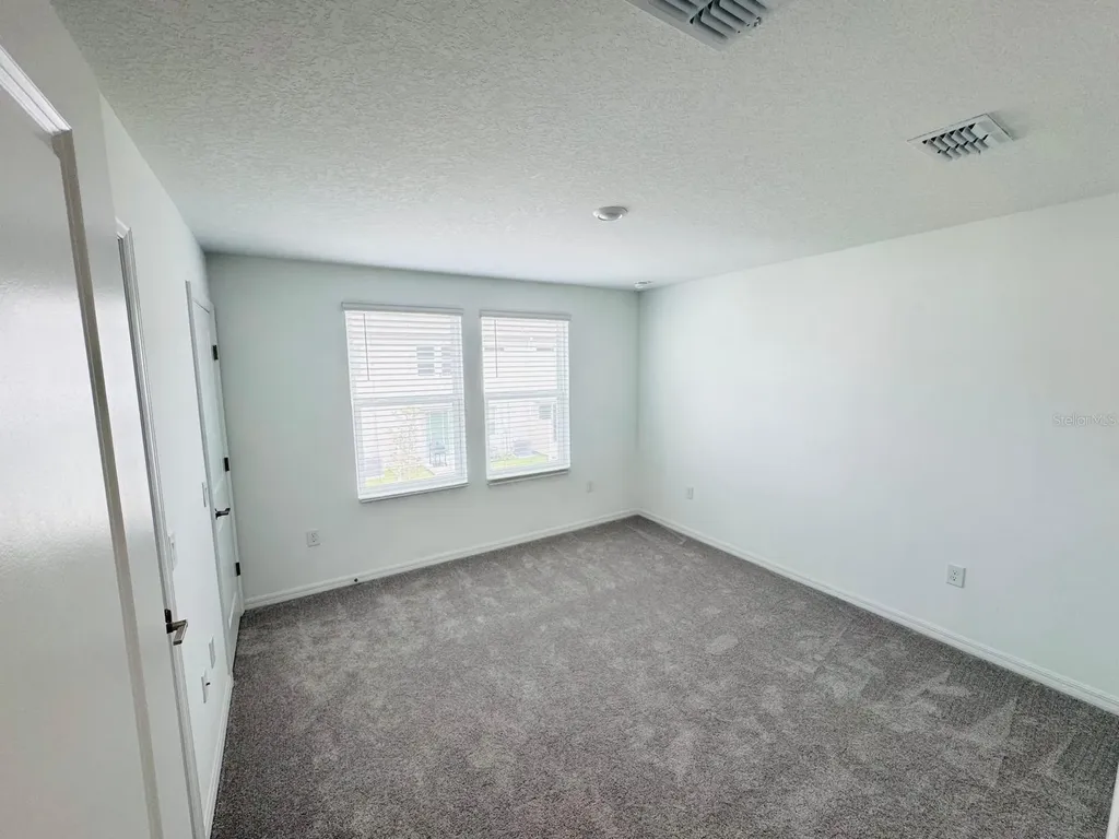 3140 Skyline Loop Kissimmee FL 34758
