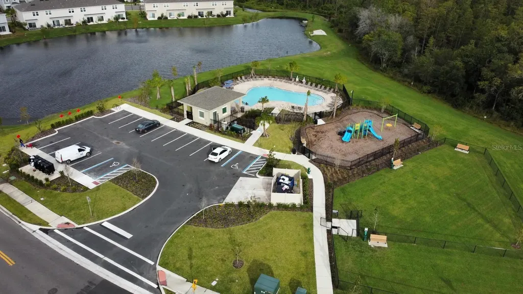 3140 Skyline Loop Kissimmee FL 34758