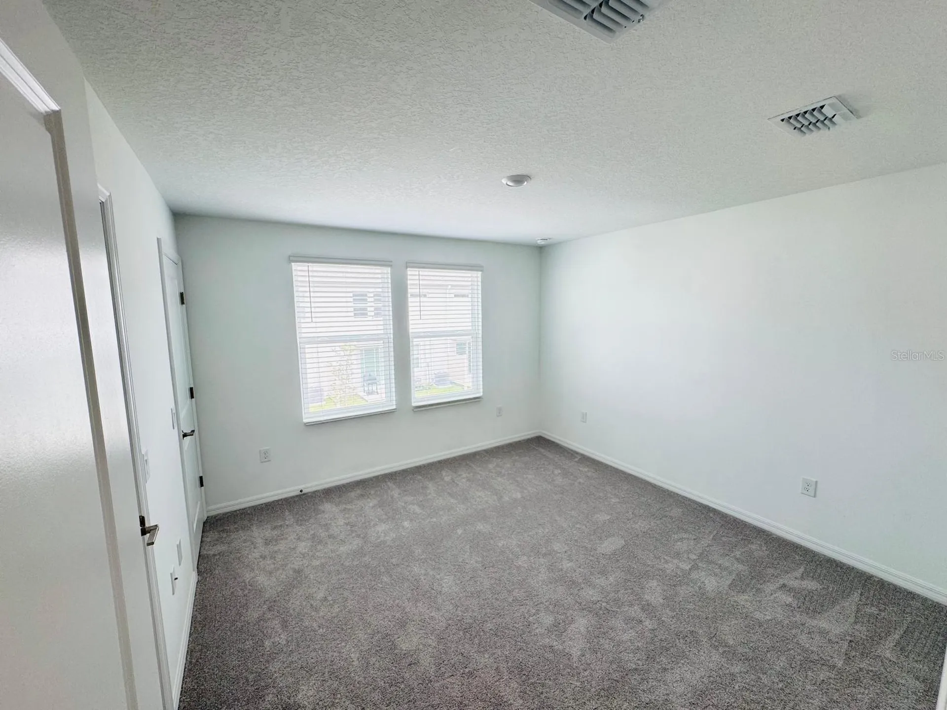 3140 Skyline Loop Kissimmee FL 34758