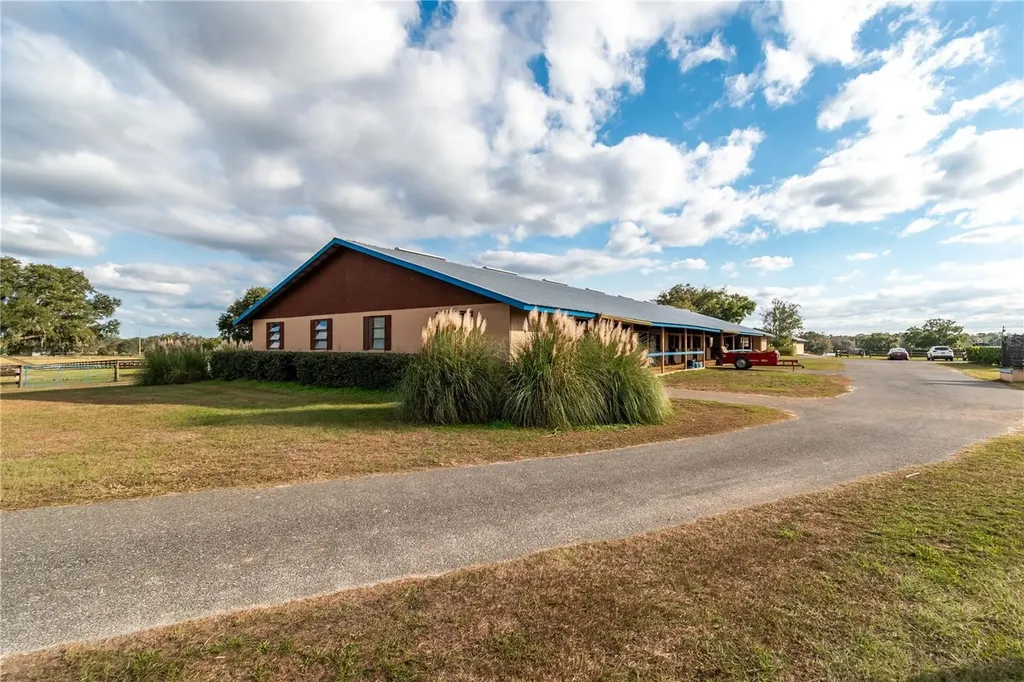 5100 W Highway 329 Reddick FL 32686