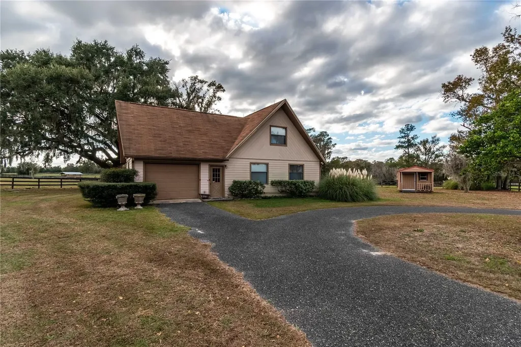 5100 W Highway 329 Reddick FL 32686