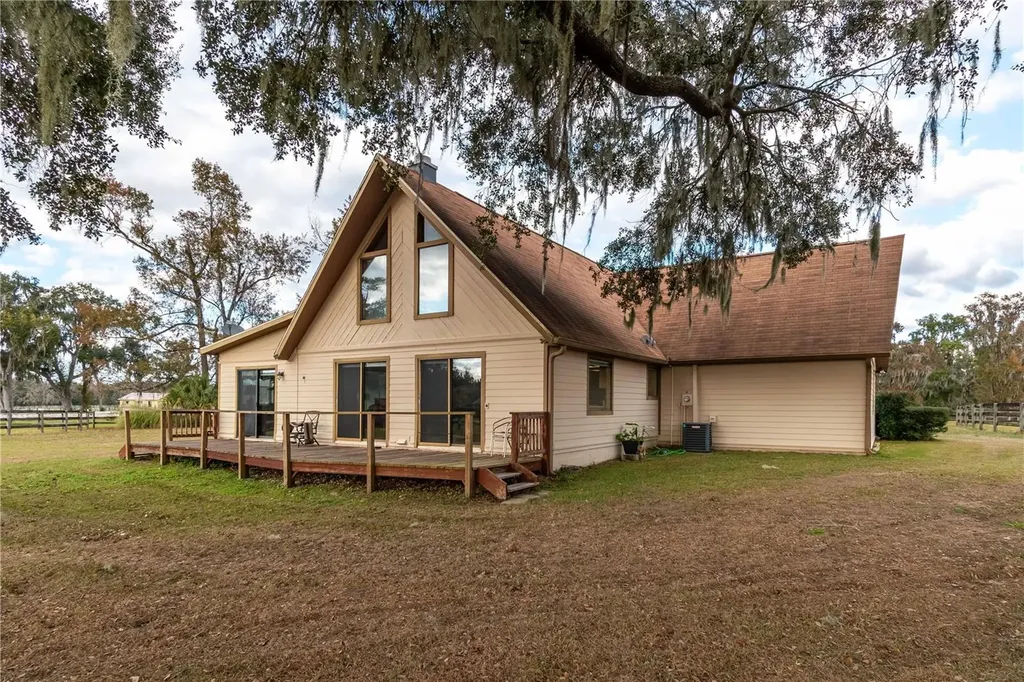 5100 W Highway 329 Reddick FL 32686