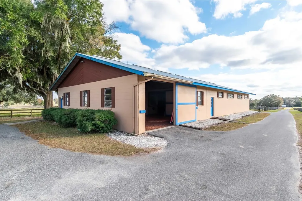 5100 W Highway 329 Reddick FL 32686