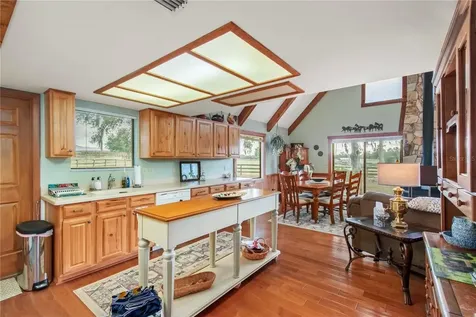 5100 W Highway 329 Reddick FL 32686