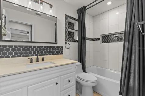 9554 86th Avenue Seminole FL 33777