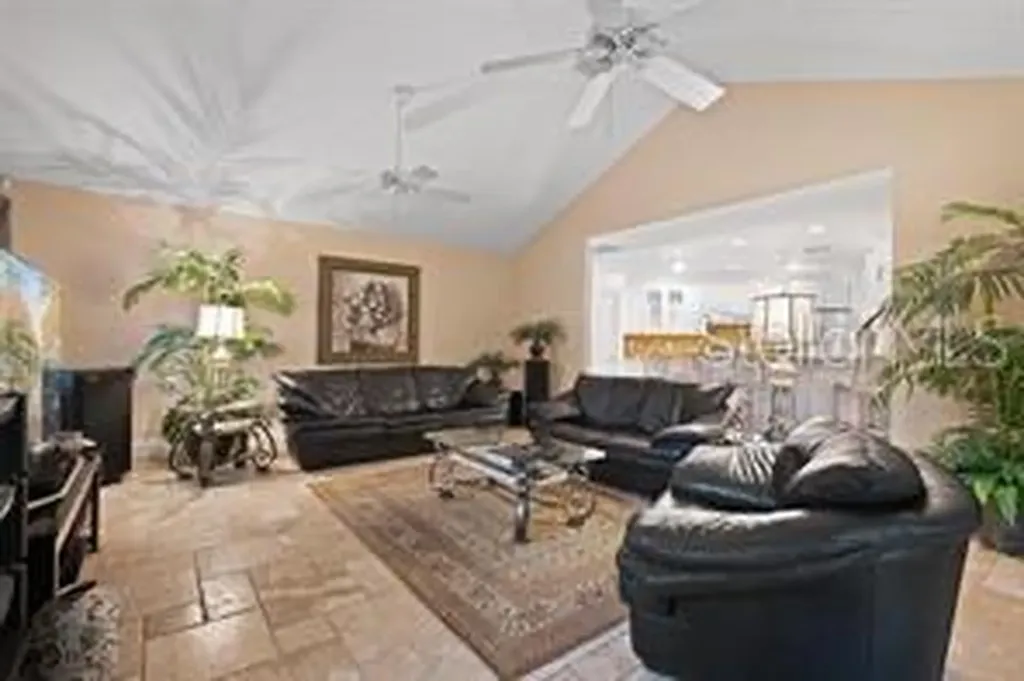 3610 11th Avenue N St Petersburg FL 33713