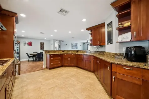 1050 Crystal Bowl Circle Casselberry FL 32707