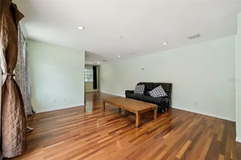 1050 Crystal Bowl Circle Casselberry FL 32707