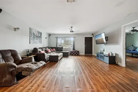 1050 Crystal Bowl Circle Casselberry FL 32707