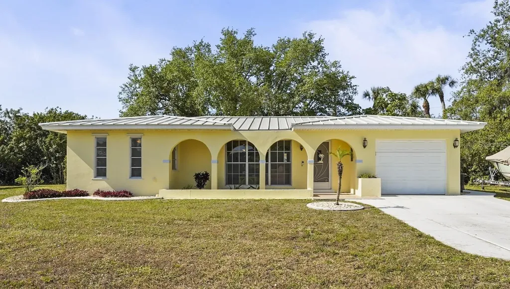 18399 Burkholder Circle Port Charlotte FL 33948