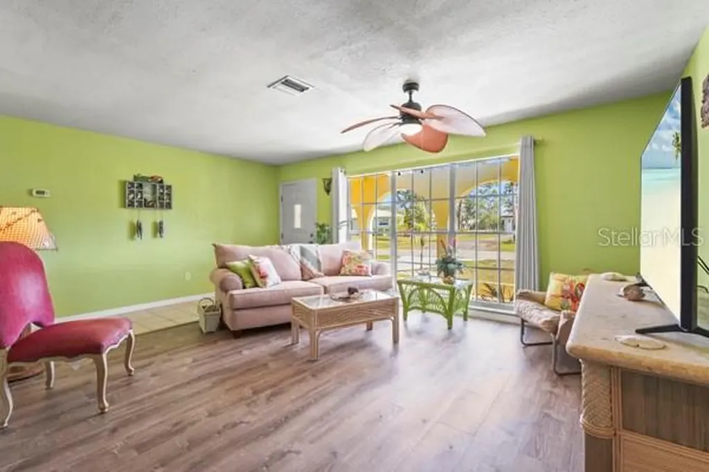 18399 Burkholder Circle Port Charlotte FL 33948
