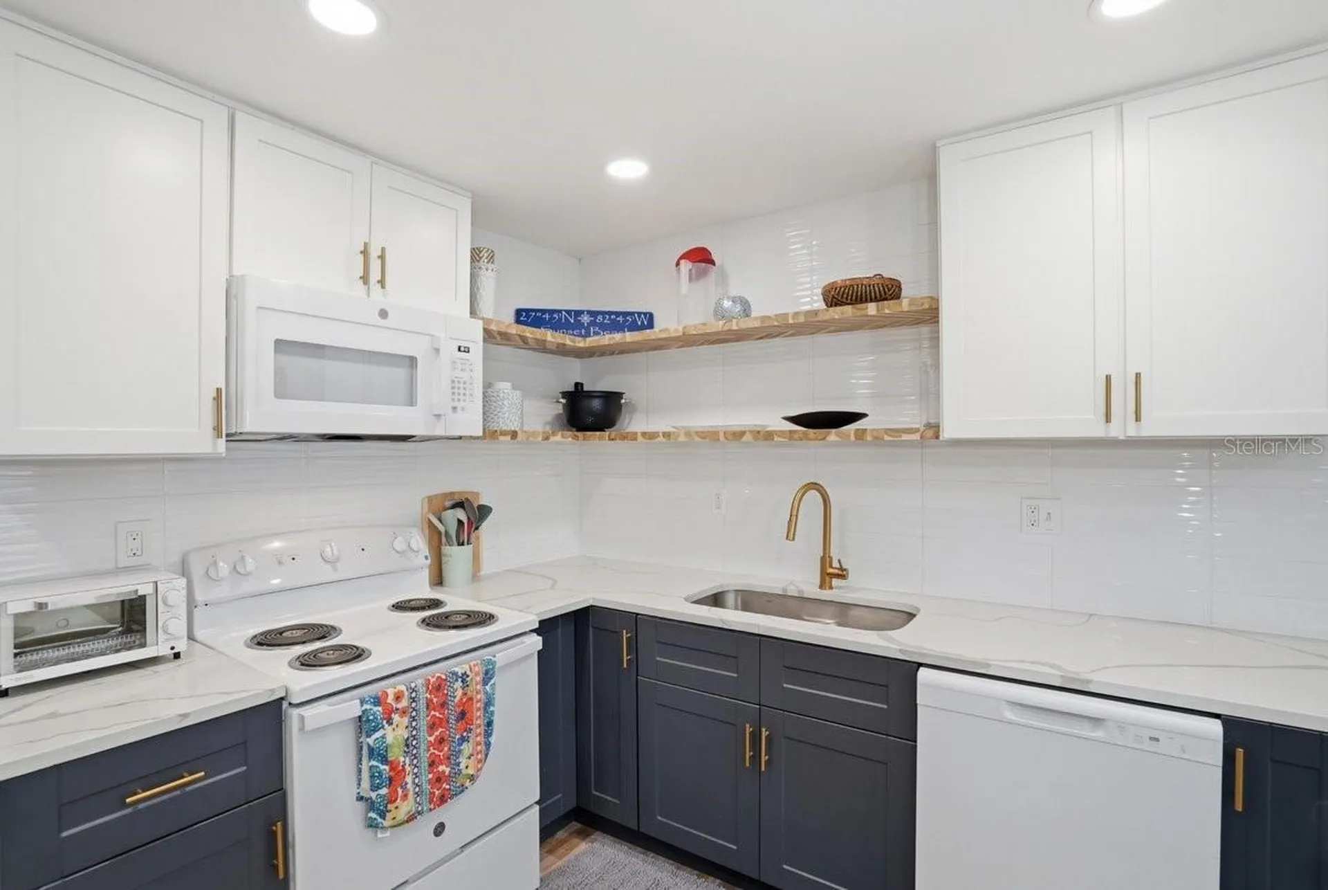118 92nd Avenue Treasure Island FL 33706