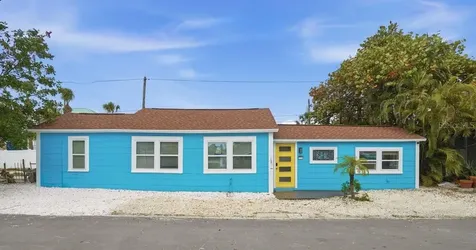 118 92nd Avenue Treasure Island FL 33706