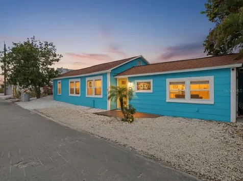 118 92nd Avenue Treasure Island FL 33706
