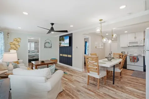 118 92nd Avenue Treasure Island FL 33706