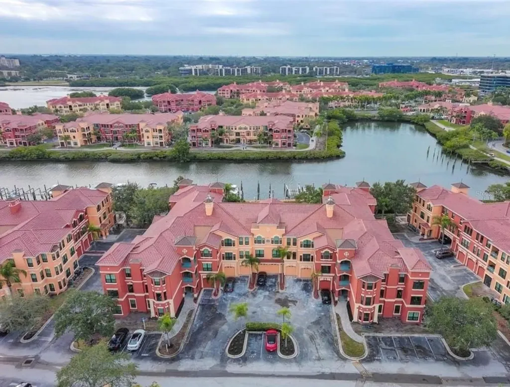 2725 Via Cipriani Clearwater FL 33764