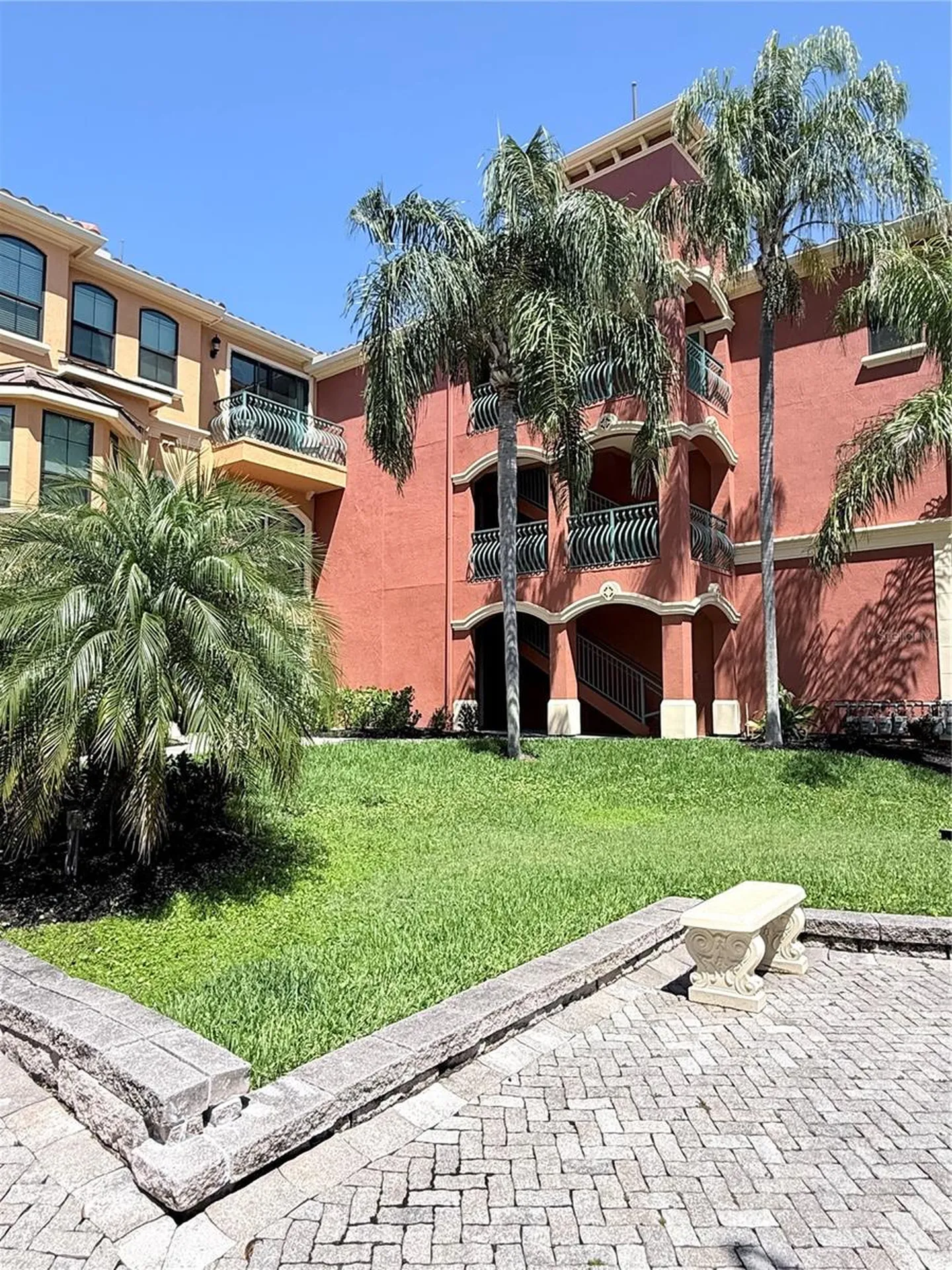 2725 Via Cipriani Clearwater FL 33764