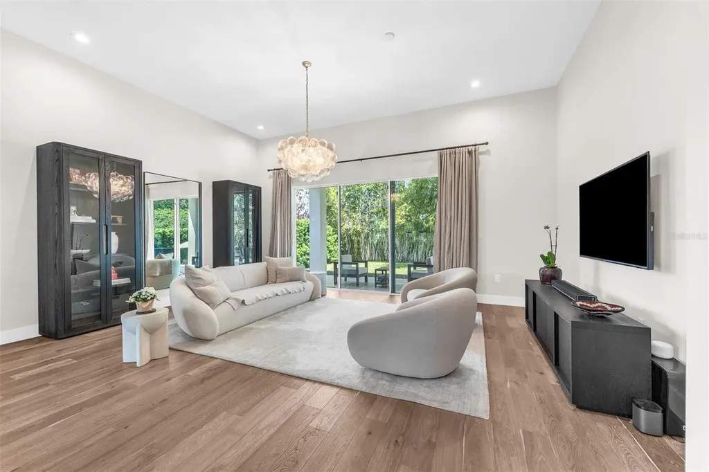 4347 Daubert Street Orlando FL 32803
