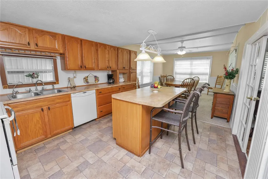 6356 Beechwood Avenue Lake Wales FL 33898