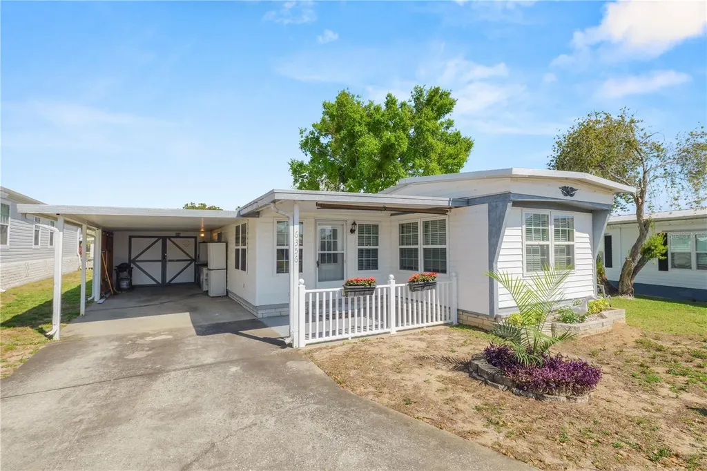 6356 Beechwood Avenue Lake Wales FL 33898