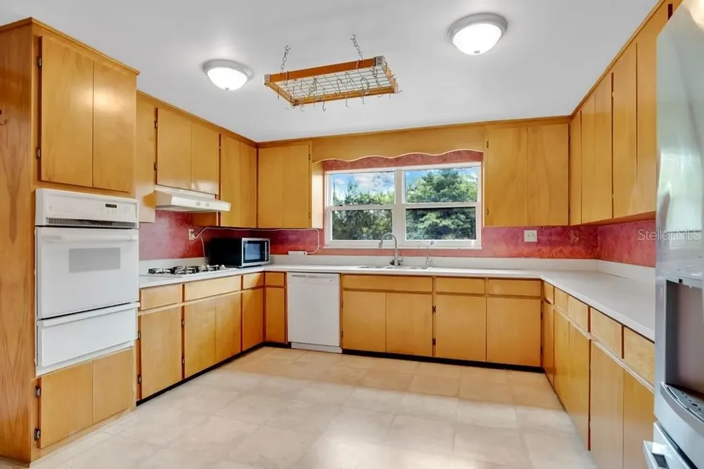 5137 Mount Plymouth Road Apopka FL 32712