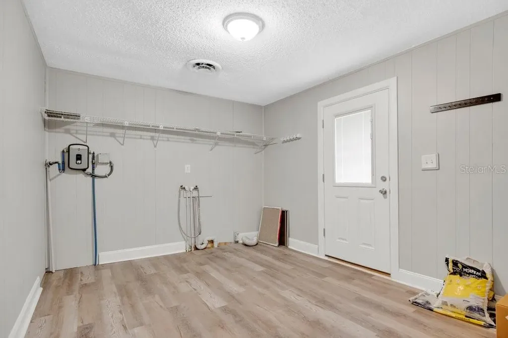 5137 Mount Plymouth Road Apopka FL 32712