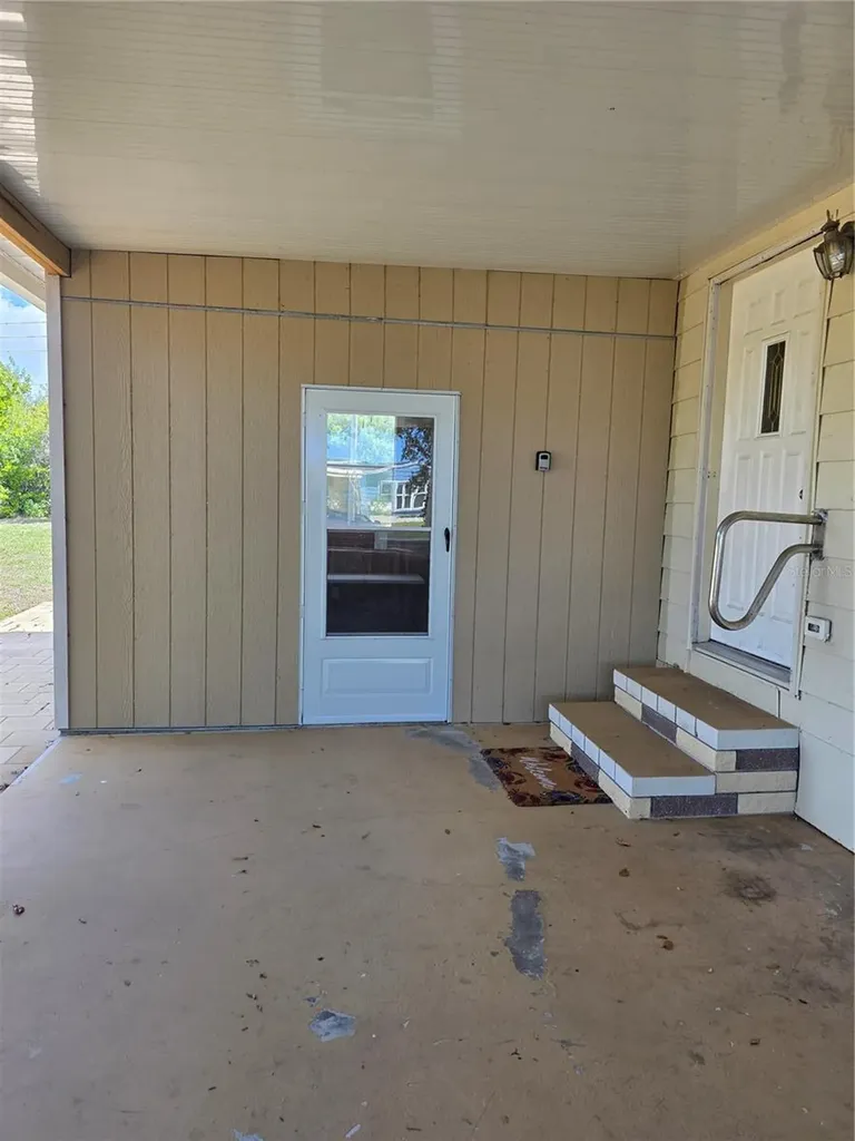 6228 Falcon Drive Englewood FL 34224