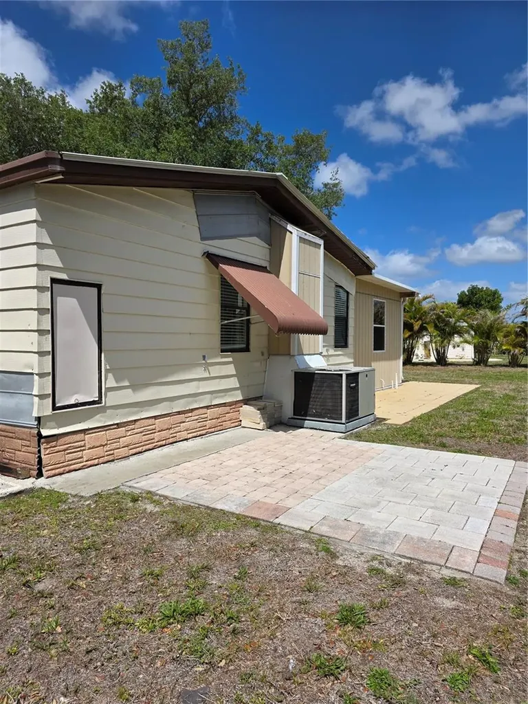 6228 Falcon Drive Englewood FL 34224