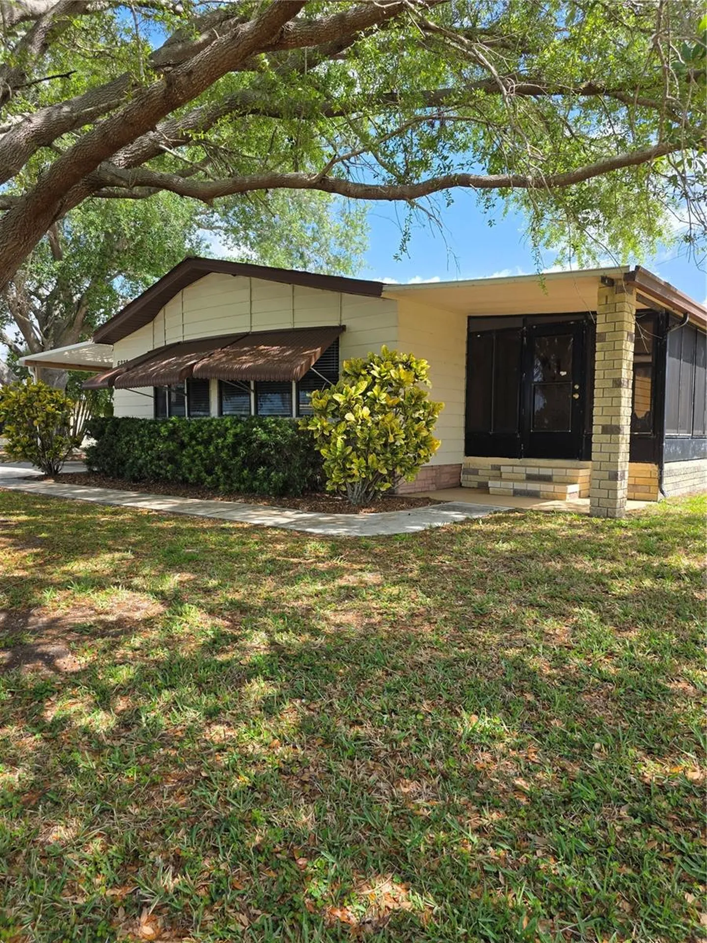6228 Falcon Drive Englewood FL 34224