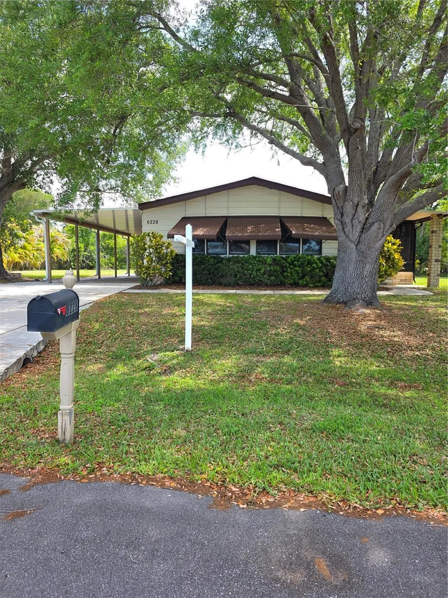 6228 Falcon Drive Englewood FL 34224