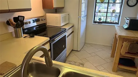 335 Three Lakes Lane Venice FL 34285