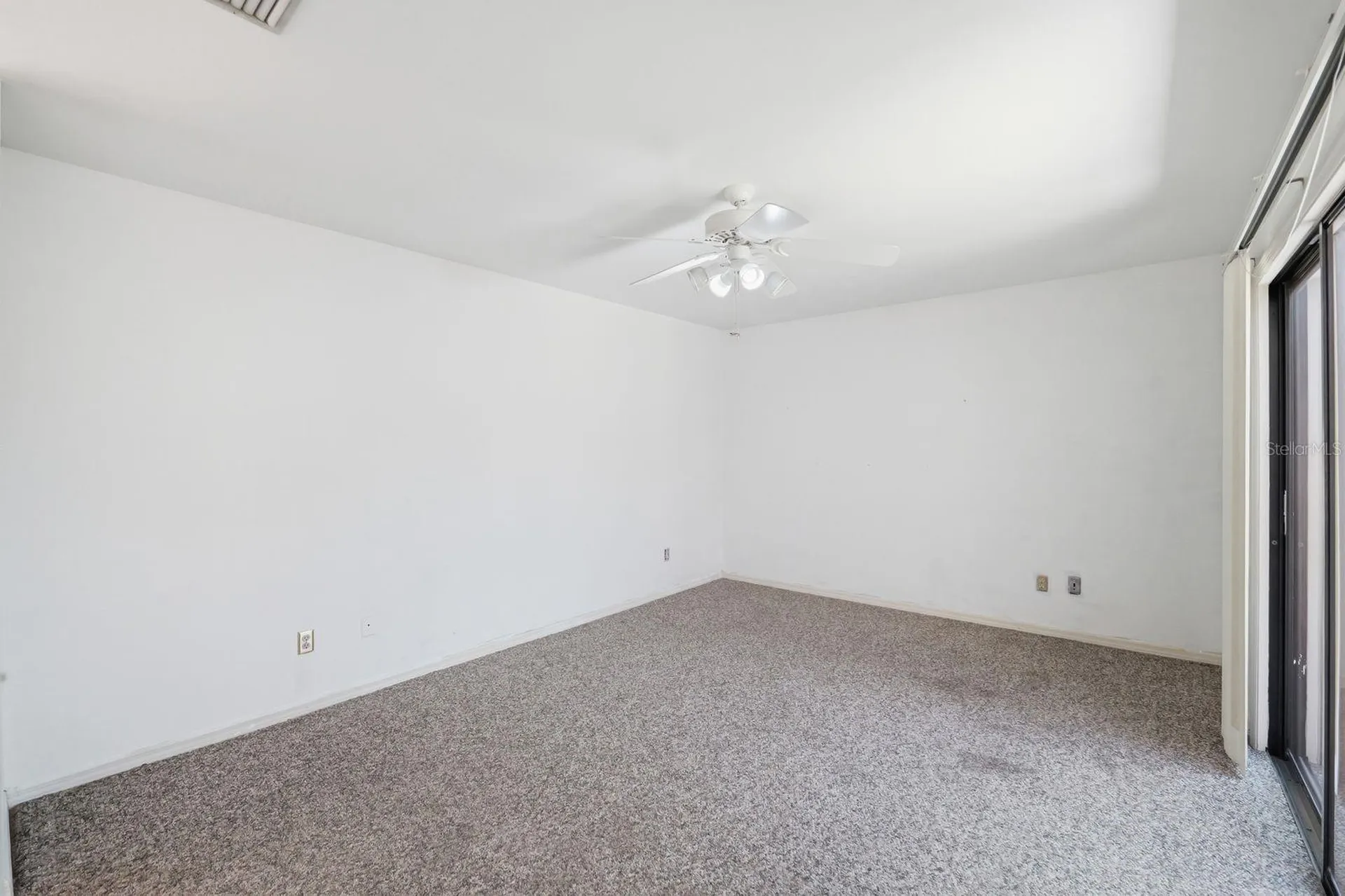 15446 E Pond Woods Drive Tampa FL 33618