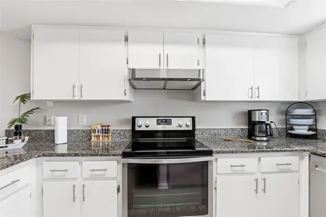 101 Lake Avenue NE Largo FL 33771