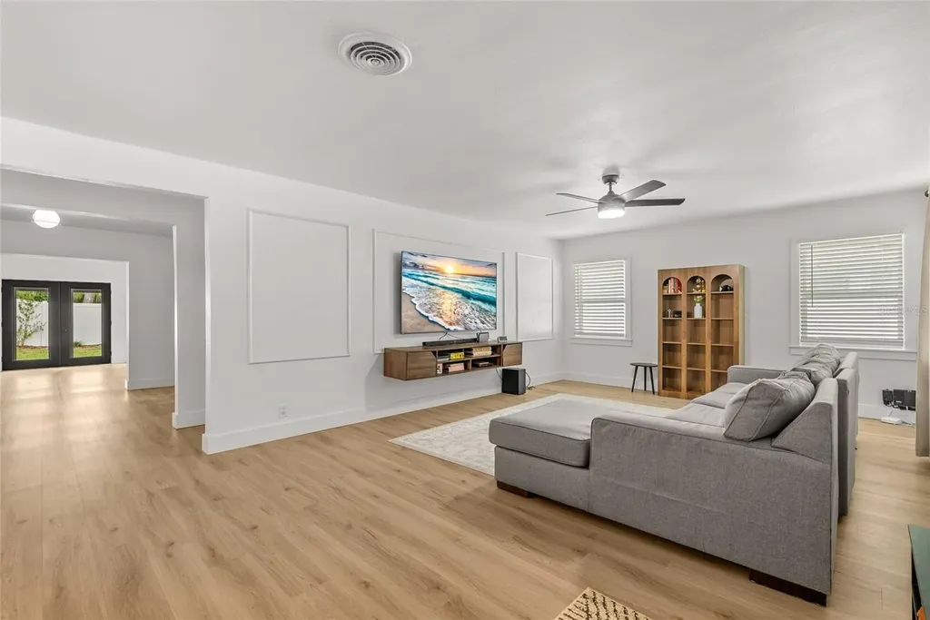 2004 Virginia Drive Bradenton FL 34205