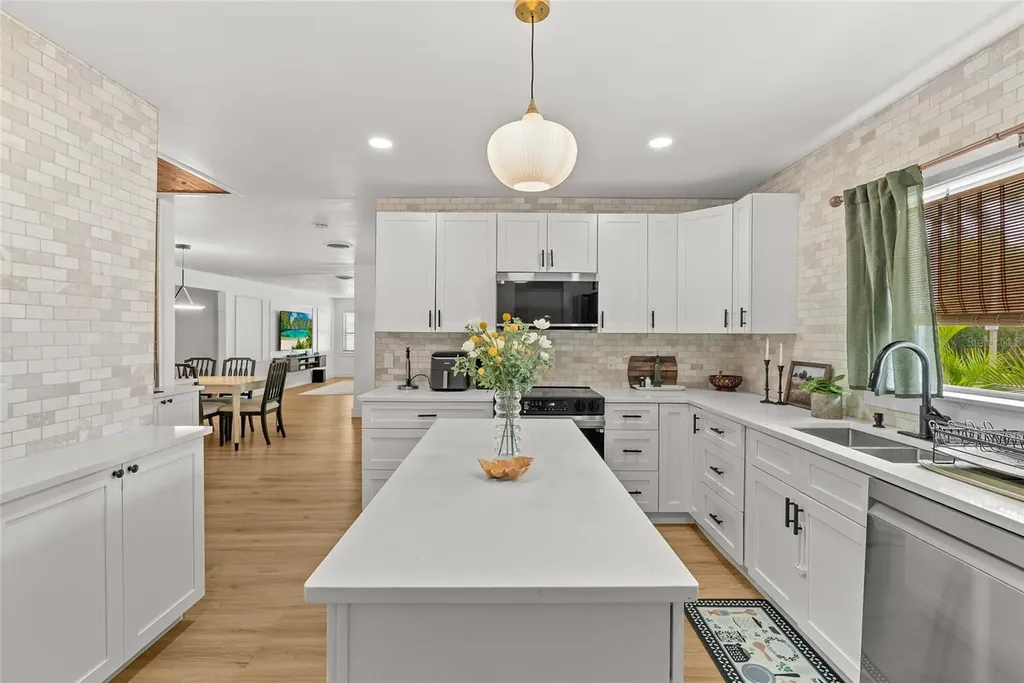 2004 Virginia Drive Bradenton FL 34205