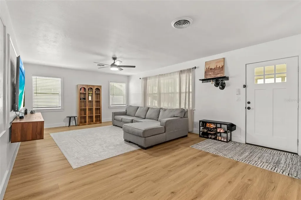 2004 Virginia Drive Bradenton FL 34205
