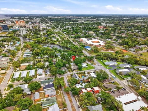 2004 Virginia Drive Bradenton FL 34205