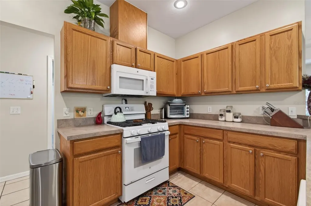 4729 NE 16th Terrace Gainesville FL 32609