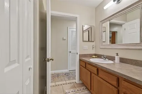 4729 NE 16th Terrace Gainesville FL 32609