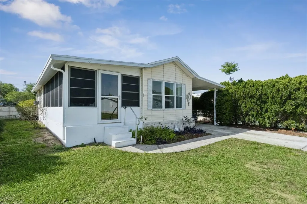 50989 Highway 27 Davenport FL 33897