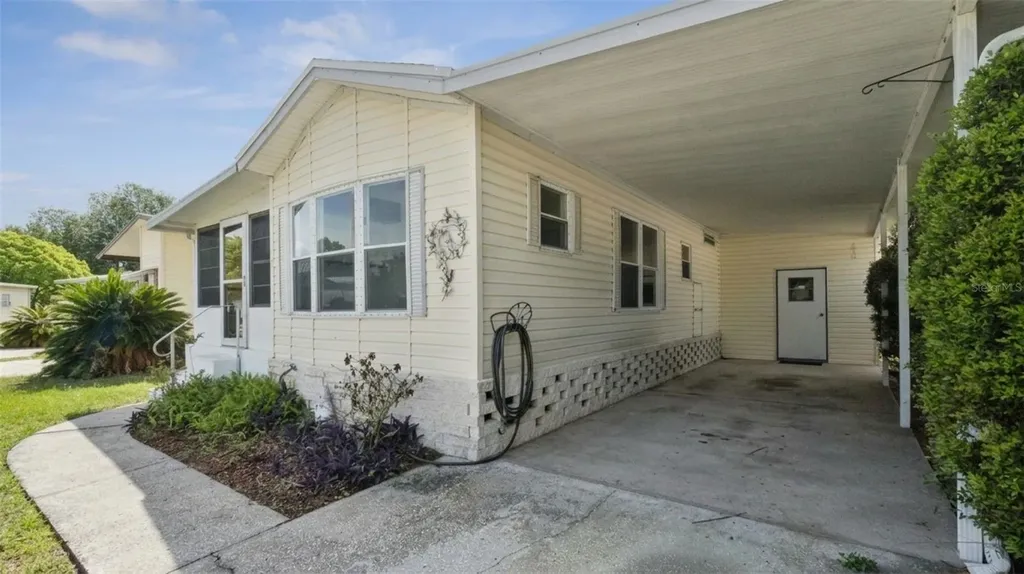 50989 Highway 27 Davenport FL 33897