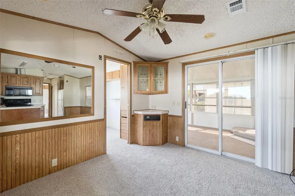 50989 Highway 27 Davenport FL 33897