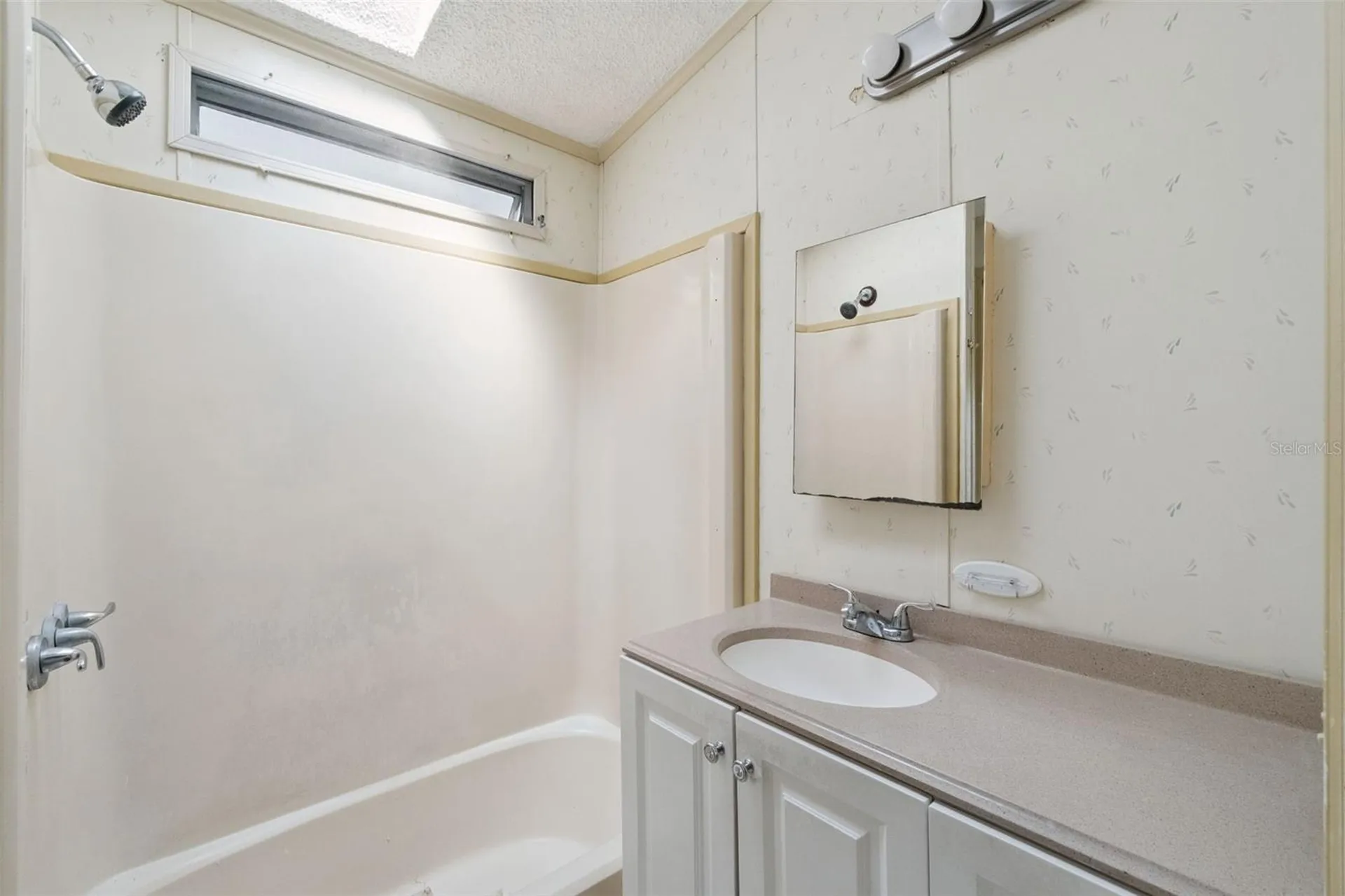 50989 Highway 27 Davenport FL 33897
