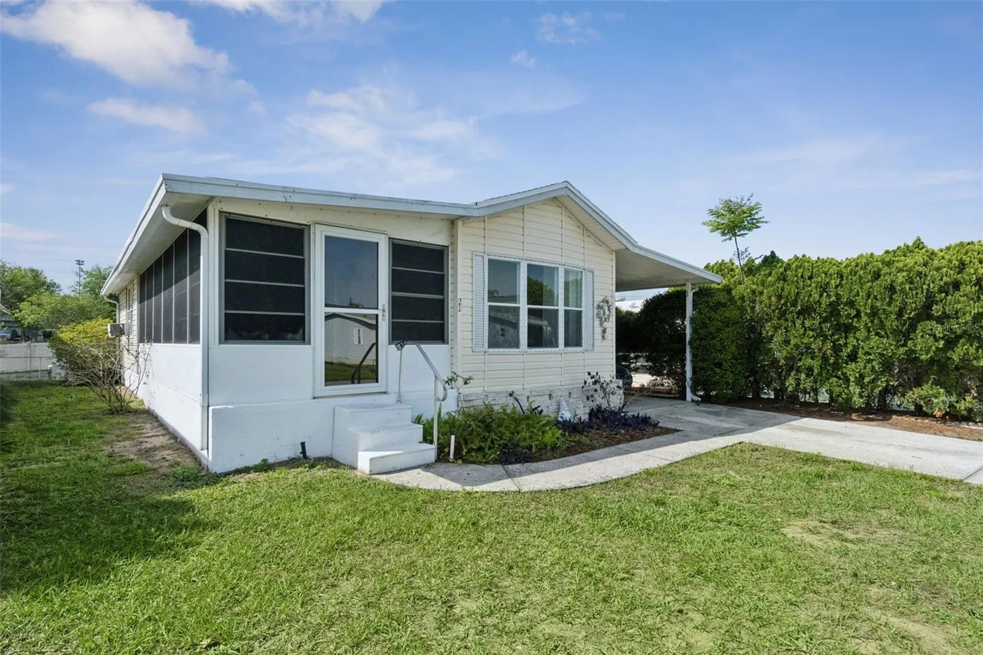 50989 Highway 27 Davenport FL 33897