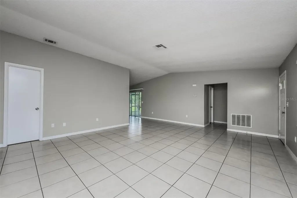 211 Cobalt Drive Kissimmee FL 34758
