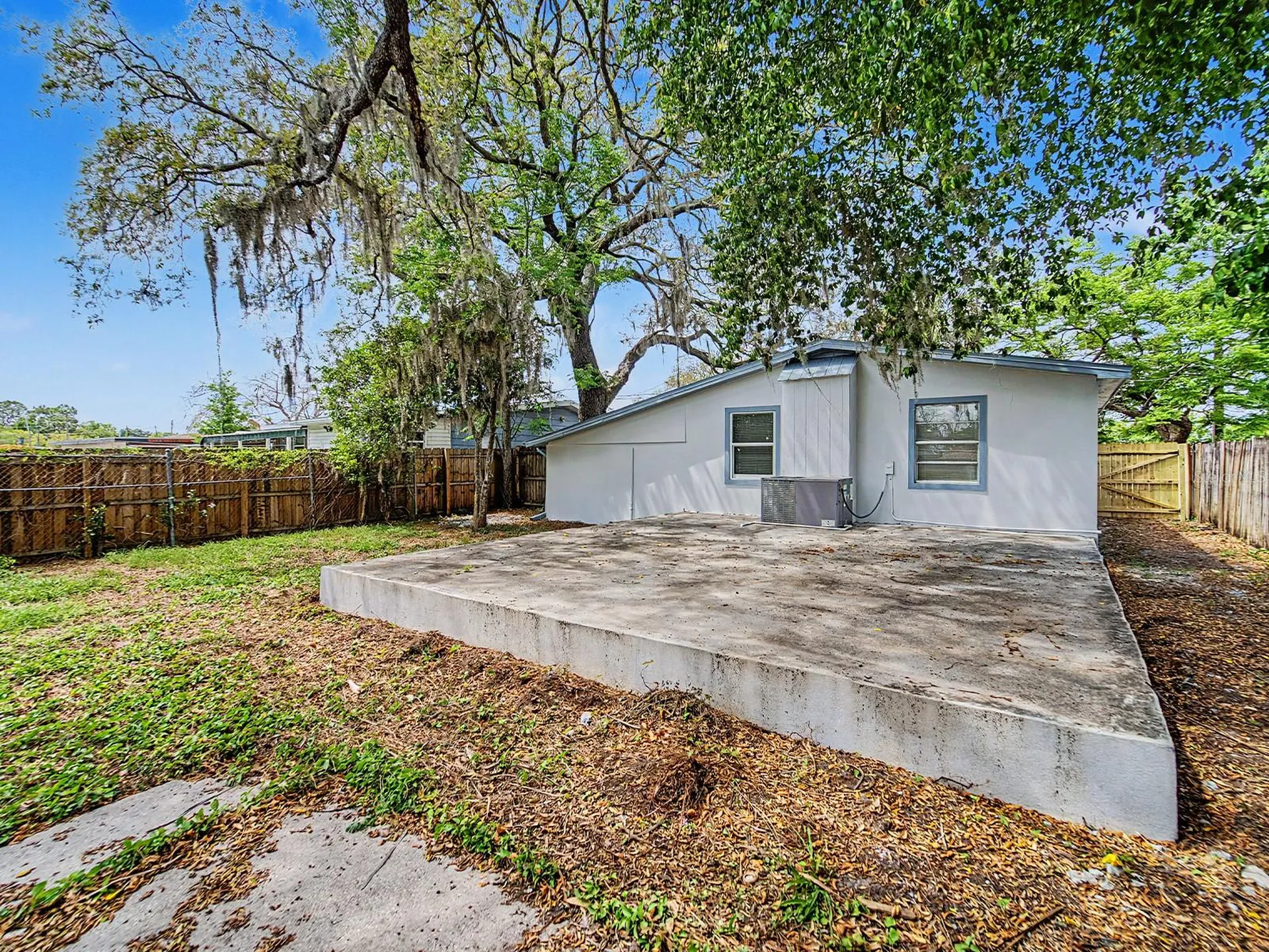 9307 N 16th Street Tampa FL 33612