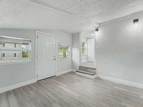 9307 N 16th Street Tampa FL 33612