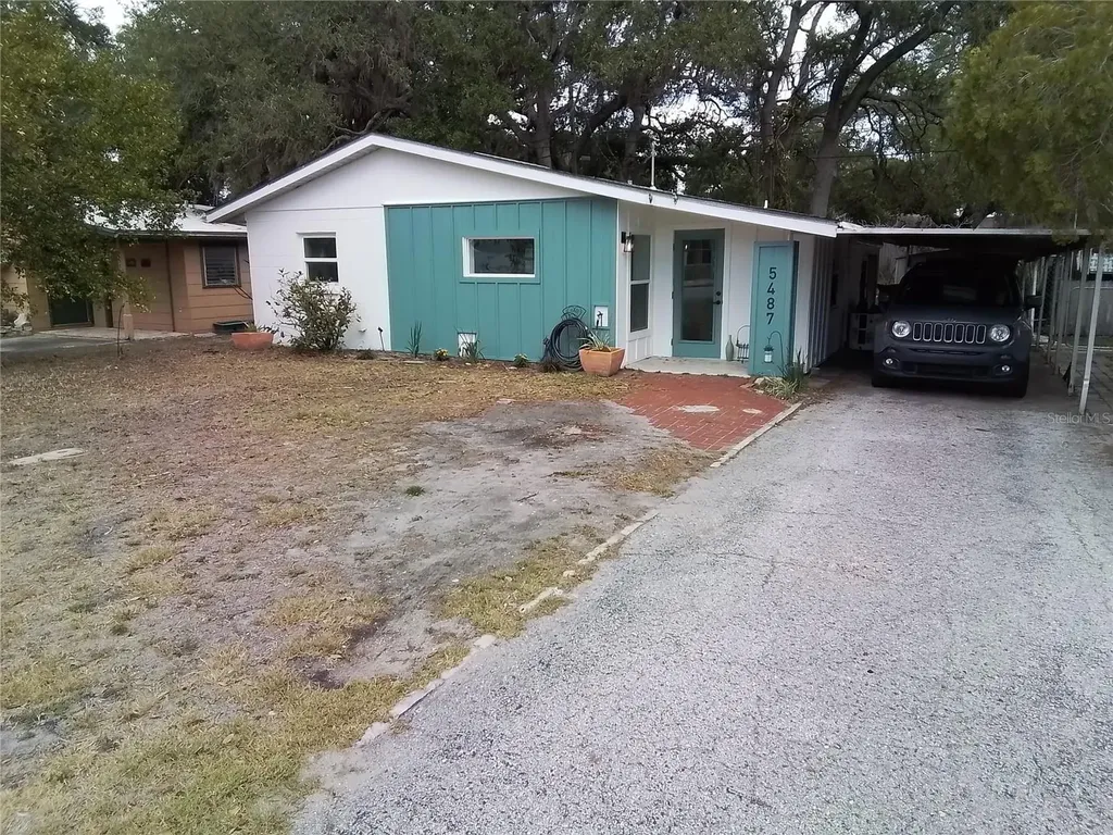 5487 70th Way N St Petersburg FL 33709