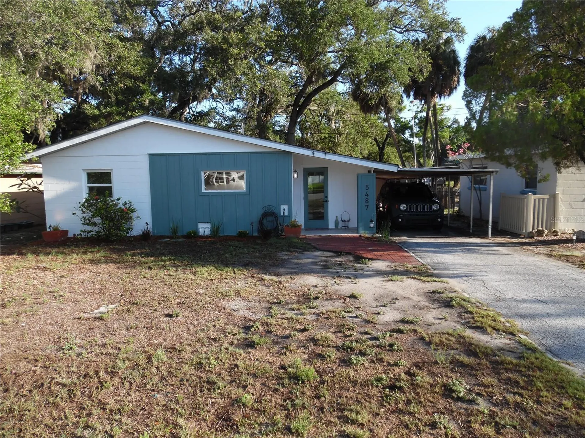 5487 70th Way N St Petersburg FL 33709