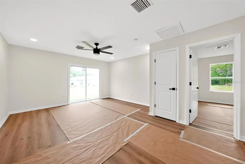607 Thomas Avenue Leesburg FL 34748